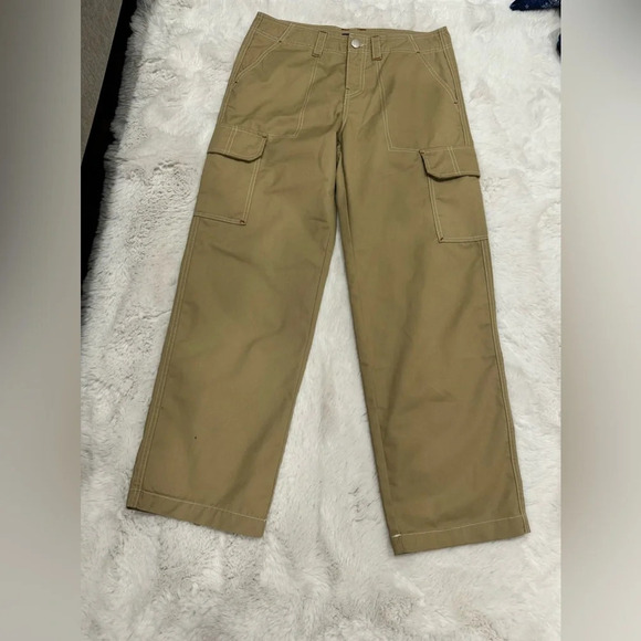 True Religion Military Single Needle Cargo Pant Travertine
Khaki Women's 28 NWT - Picture 9 of 16